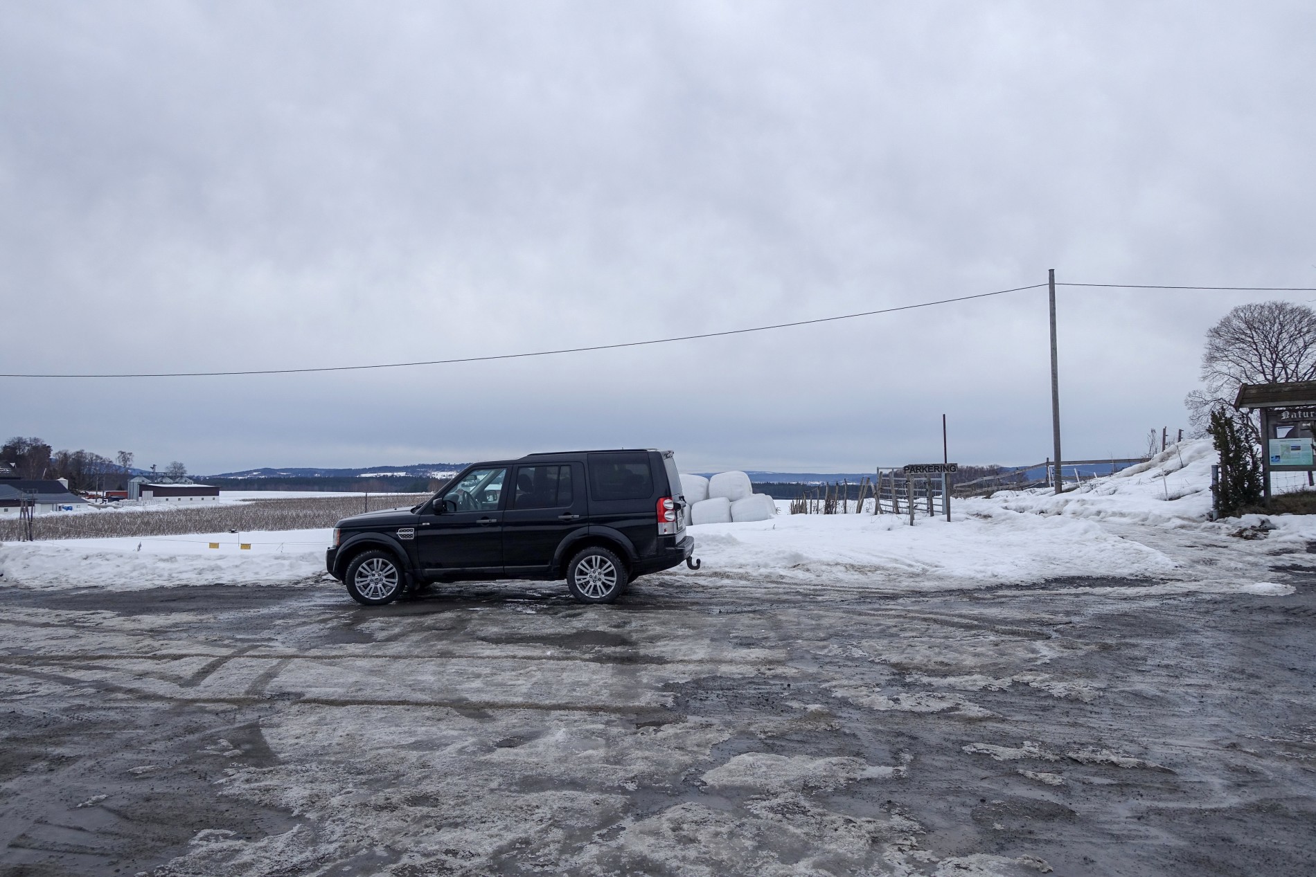 Parkeringa ved Mo gård