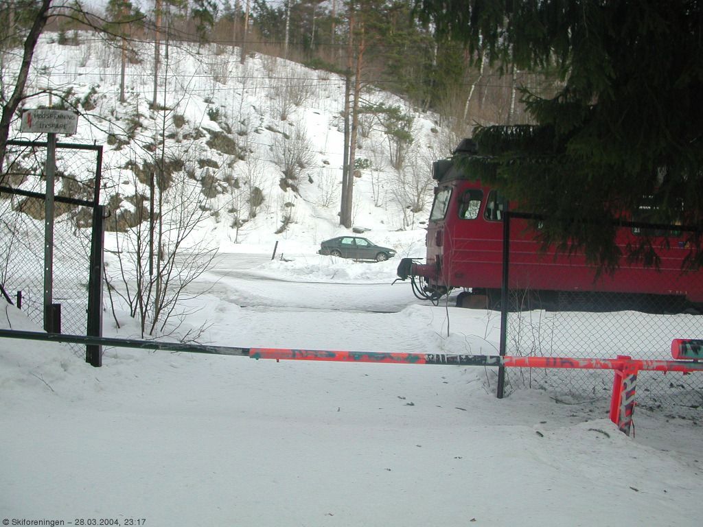 Pass opp for bommen på Gullhella stasjon