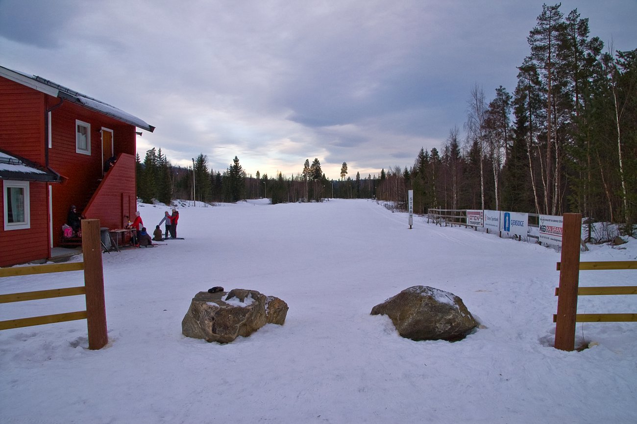 Porten inn til Raufoss skistadion