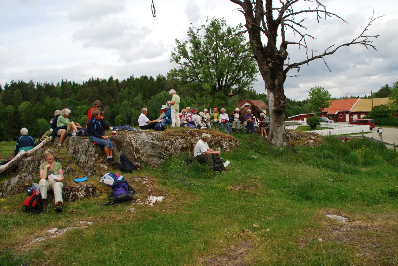 Rasten tar vi på Hvitebjørn gård
