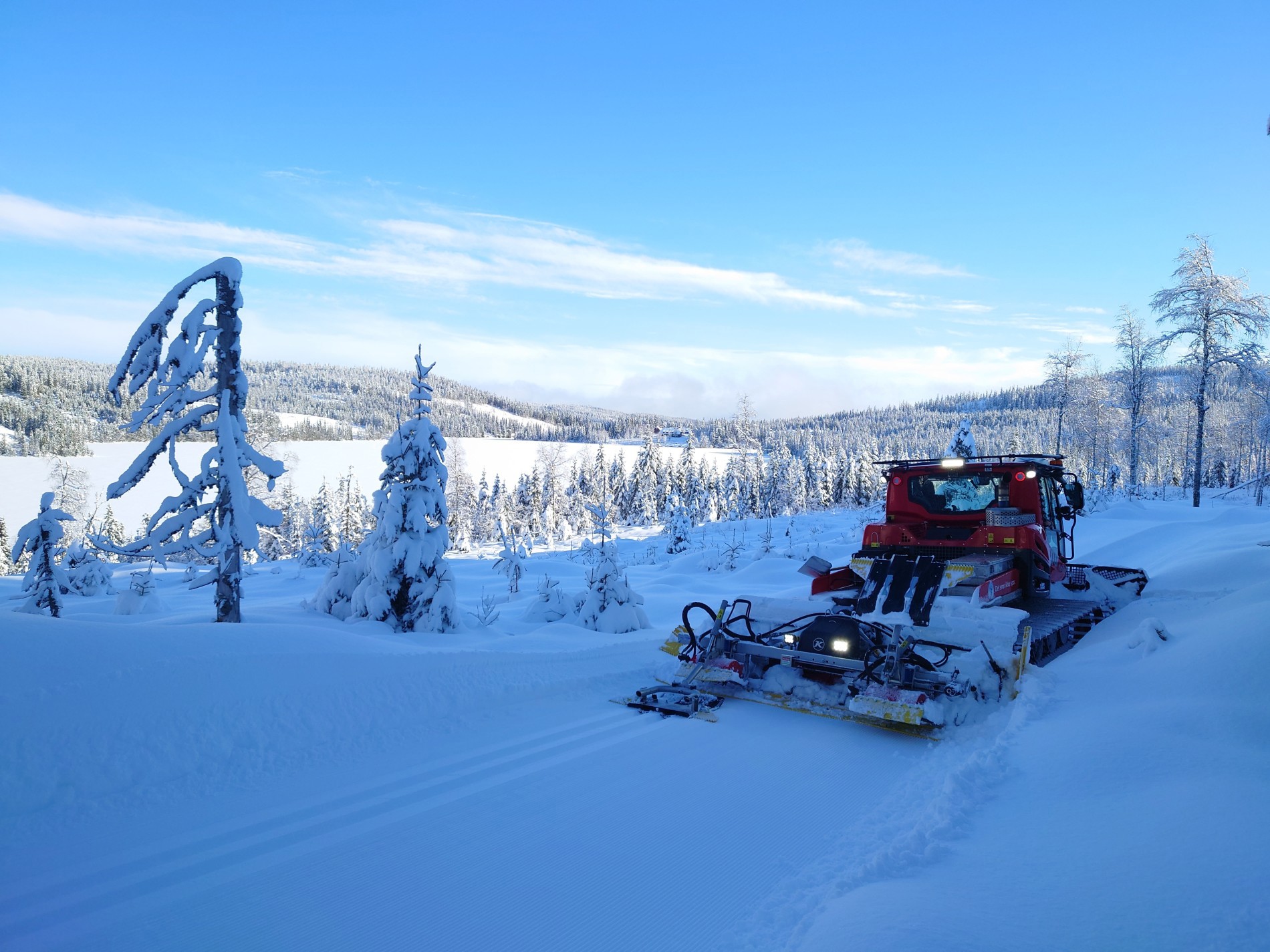 Så var det nok snø til å kunne kjøre Jensen-løypa på sørsiden av Råsjøen
