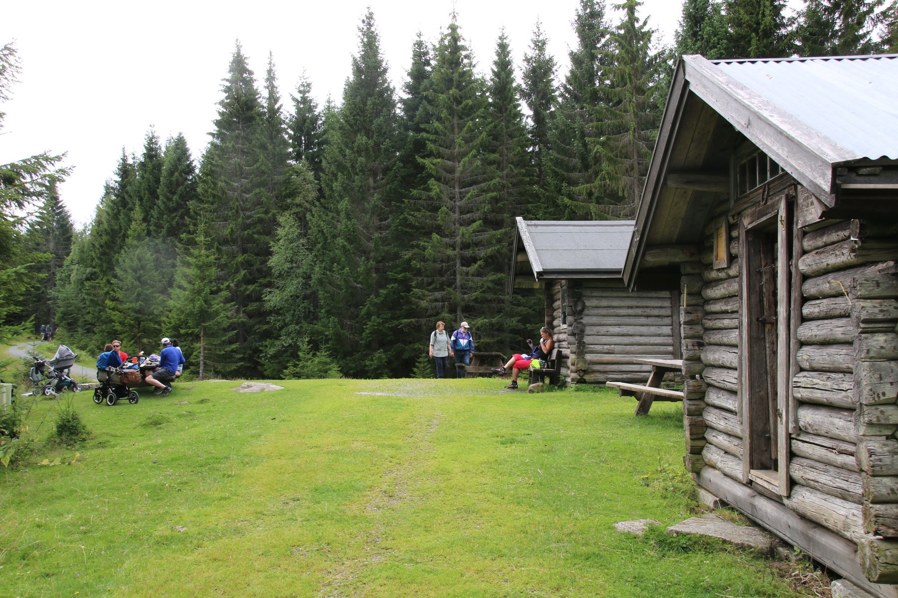 Sensommer ved Myggheim