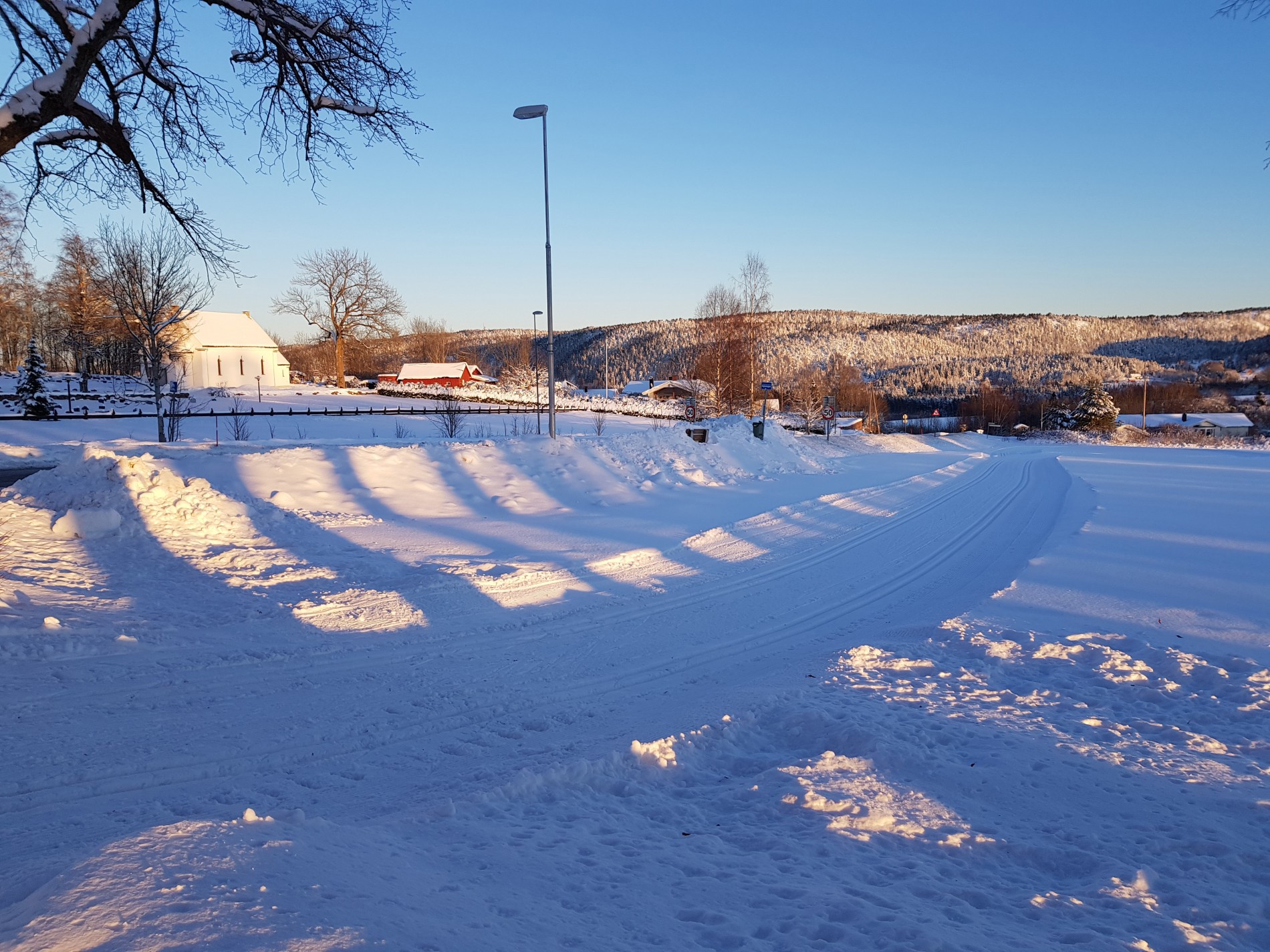 Skiløyper ved Hurum kirke