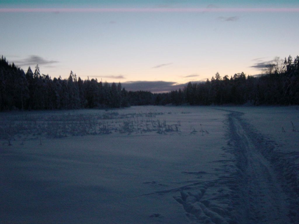 Skumringen siger inn over Skålsjøen