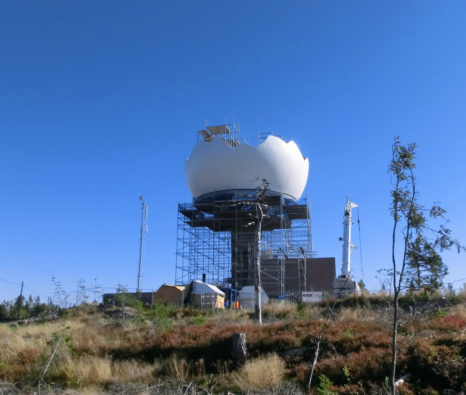 Snart halv kuppel på Haukåsen