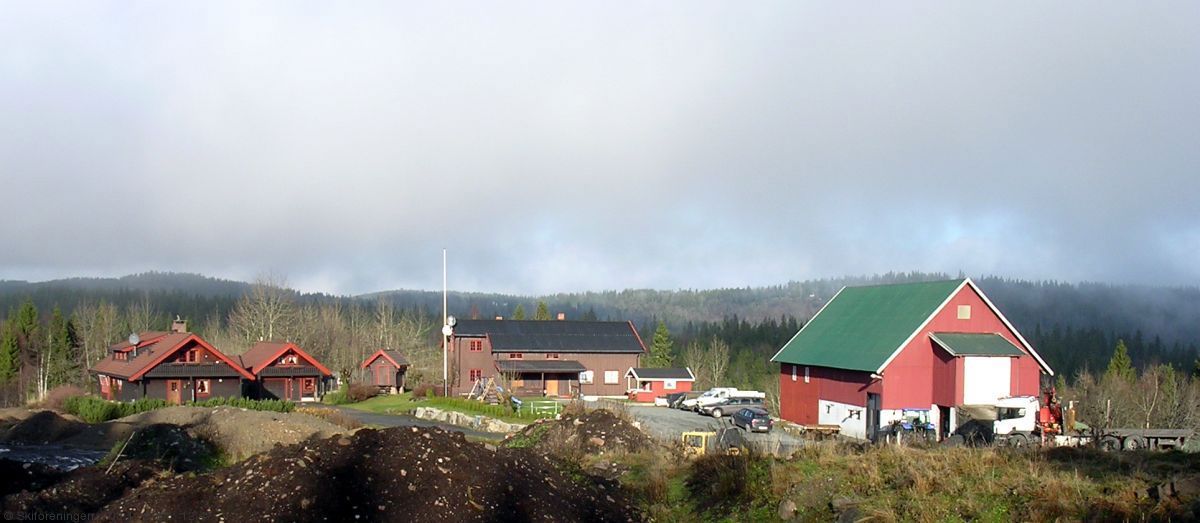 Sol og skyer over Bråtan