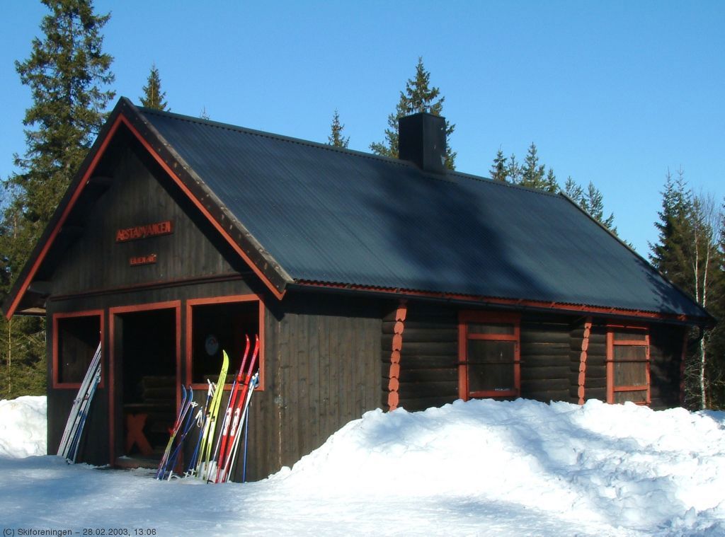 Sola baker på Årstadvangen!