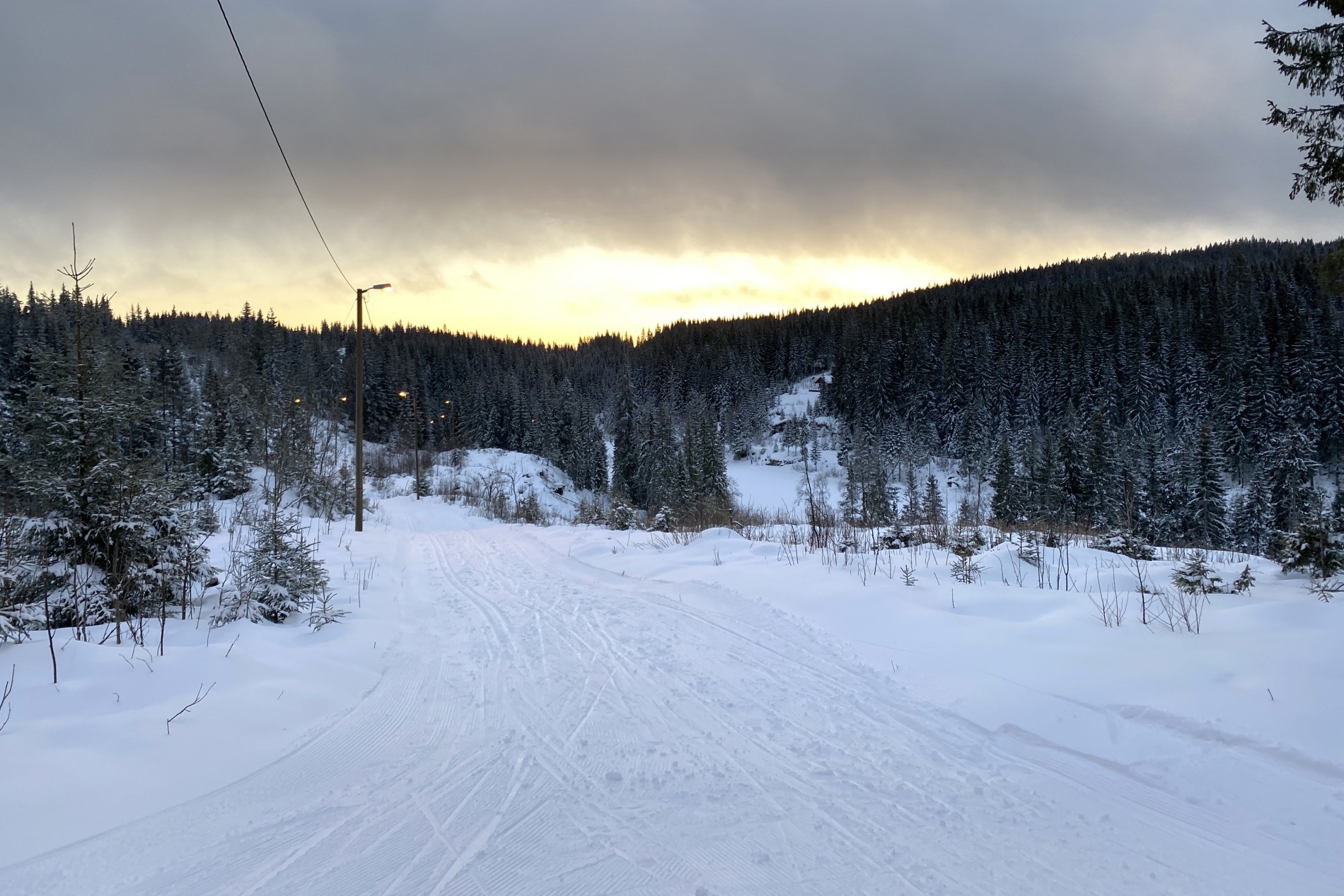 Solnedgang over lysløypa