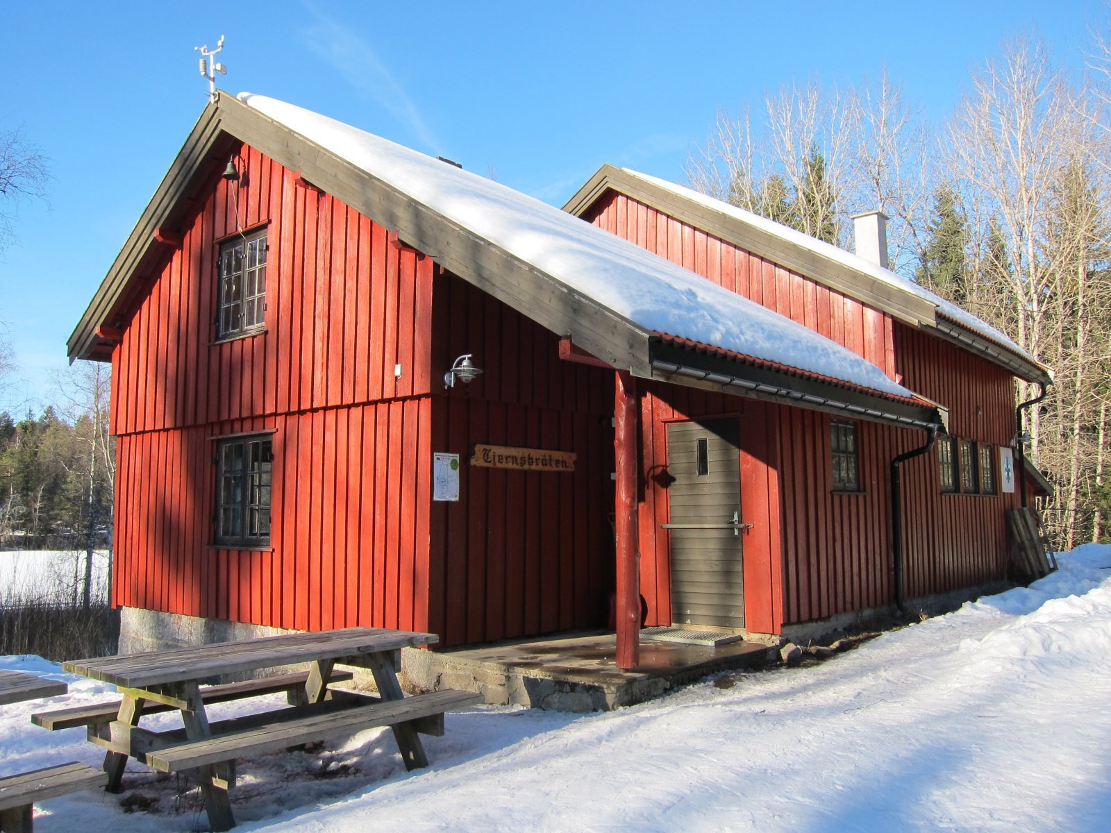 Speiderhytta på Tjernsbråtan