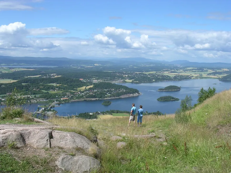 Steinsfjorden sett fra Kronprinsens utsikt