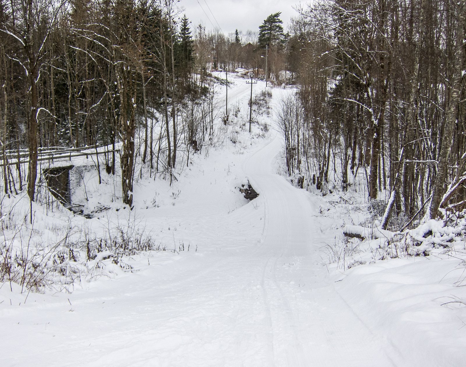 Stokker bro passeres