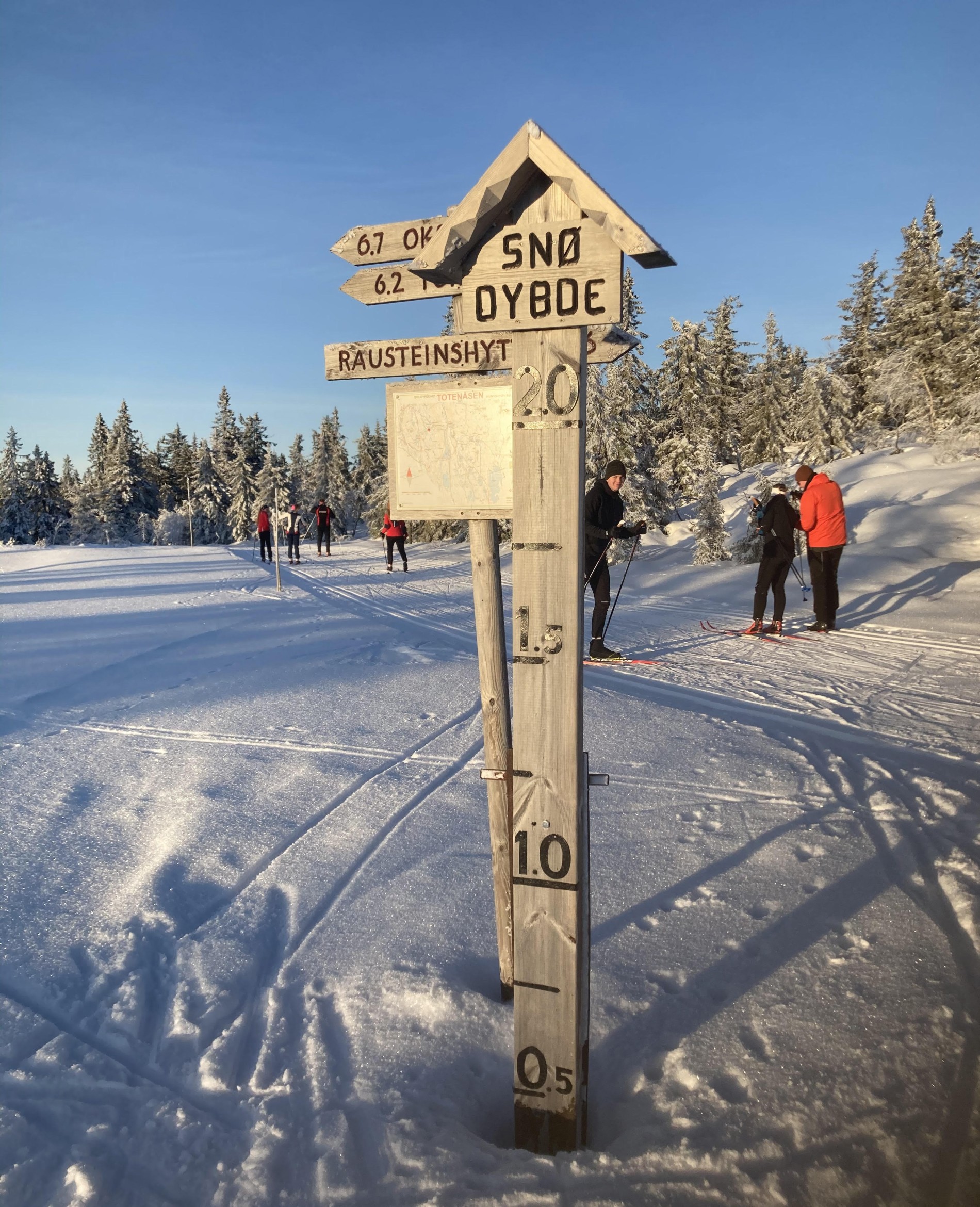 Stor utfart og nydelig vær 1. juledag på Totenåsen
