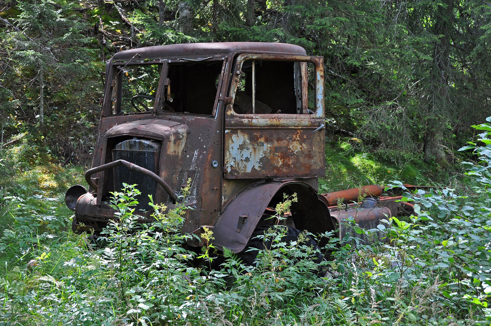 Tømmertransport rett etter krigen: Bedford 4WD «kriger»