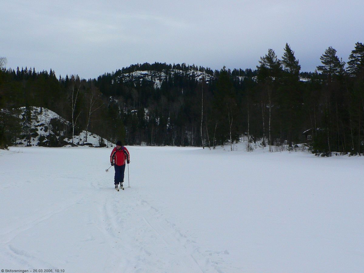 Tonevann med Tonekollen i bakgrunnen