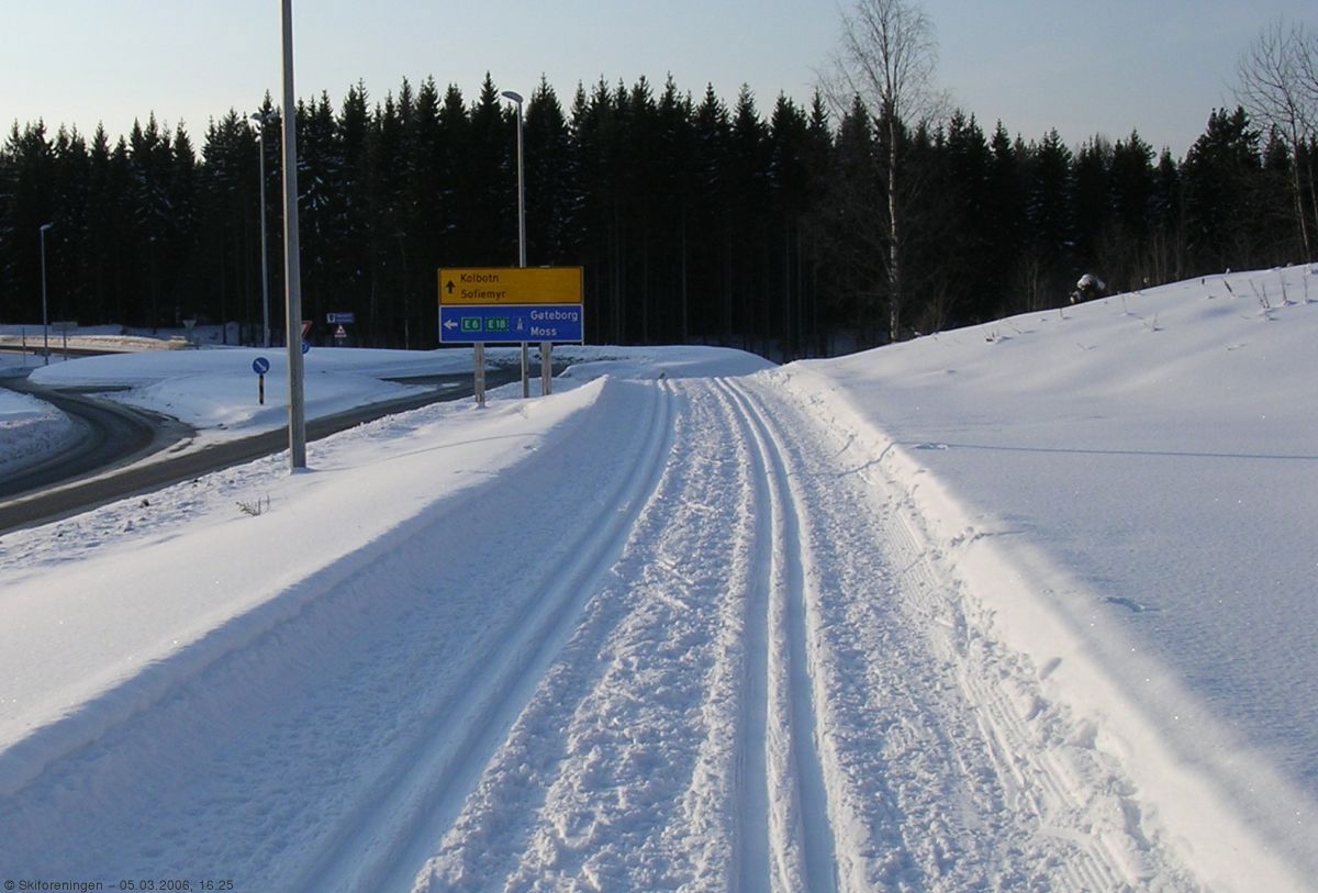 Trikkeskinner ved motorveien