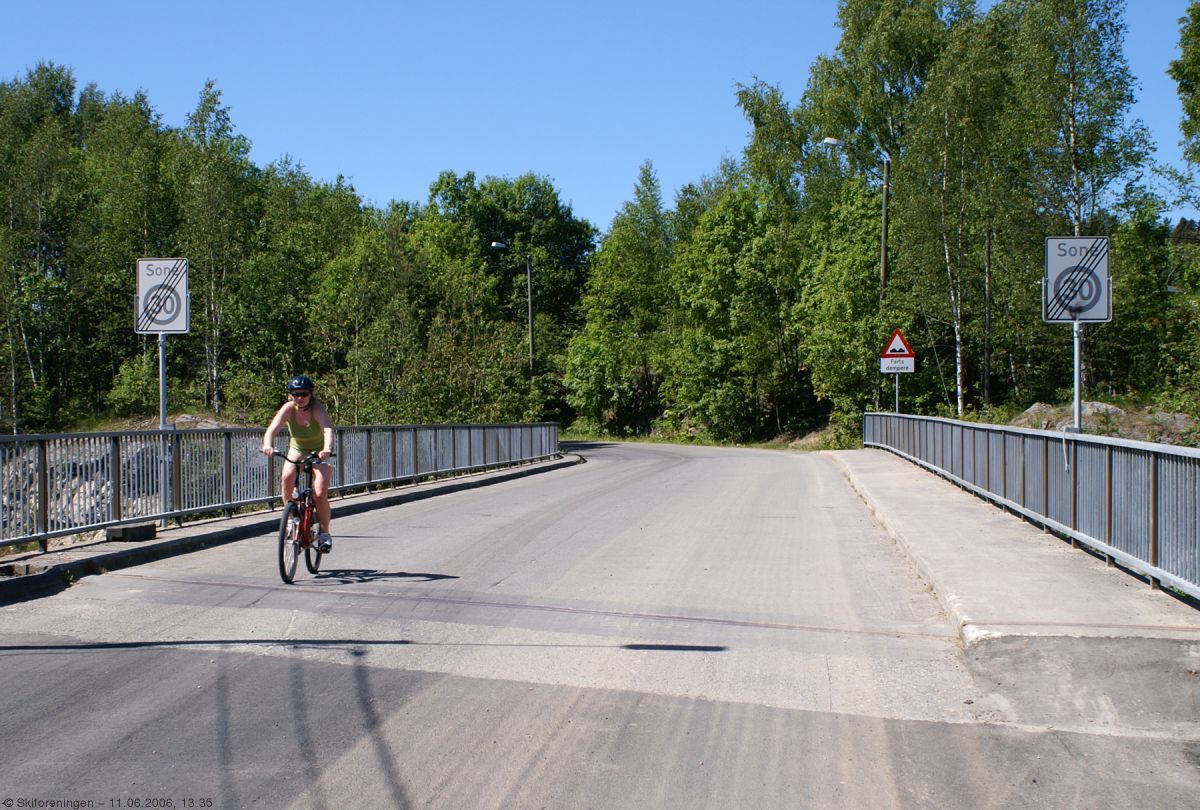 Trygg kryssing av motorveien