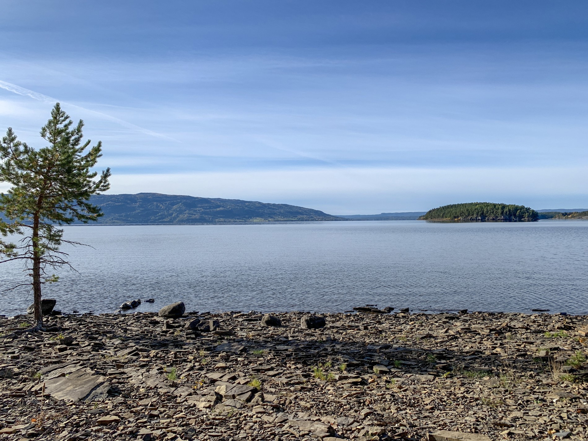 Utsikt mot Finnemarka sett fra Lemostangen