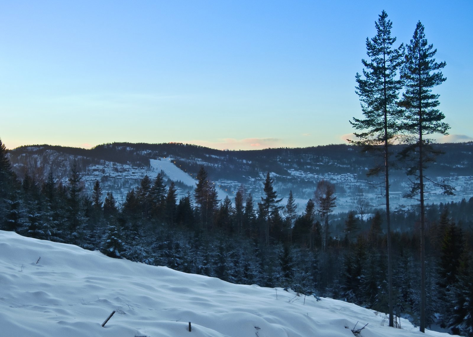 Utsikt mot Krydsbybakken