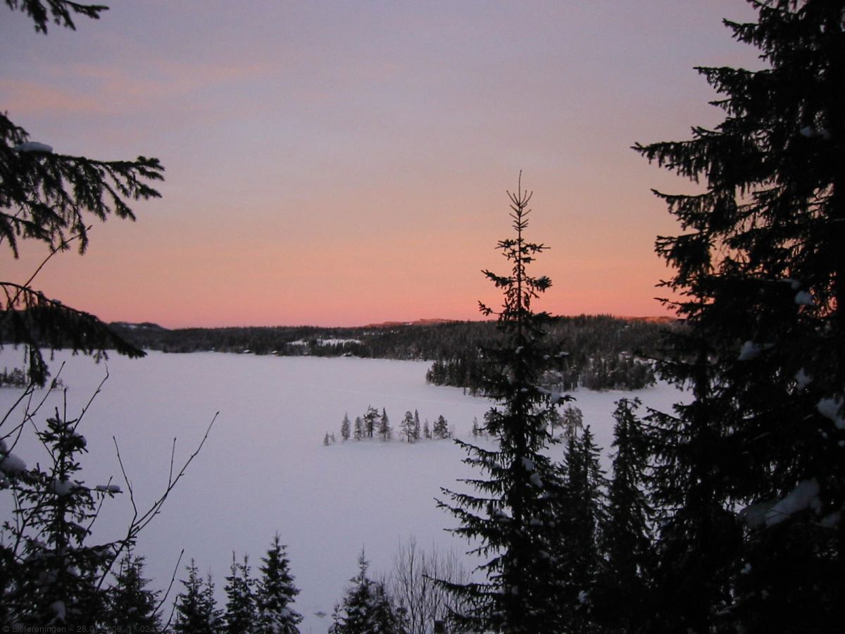 Utsikt nordover Øyangen i nydelig kveldslys