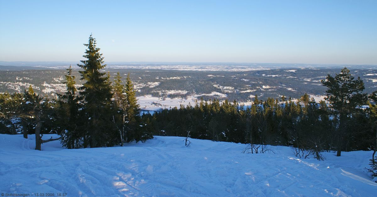 Utsikt østover fra Varingskollen