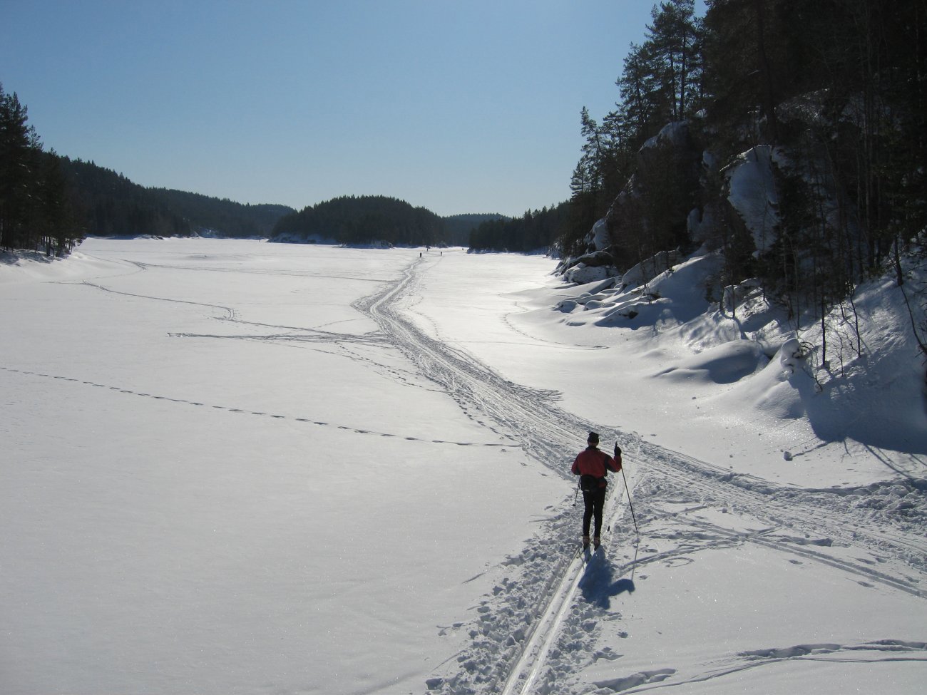 Utsikt sørover fra Skyttenbrua mot Sør-Elvåga