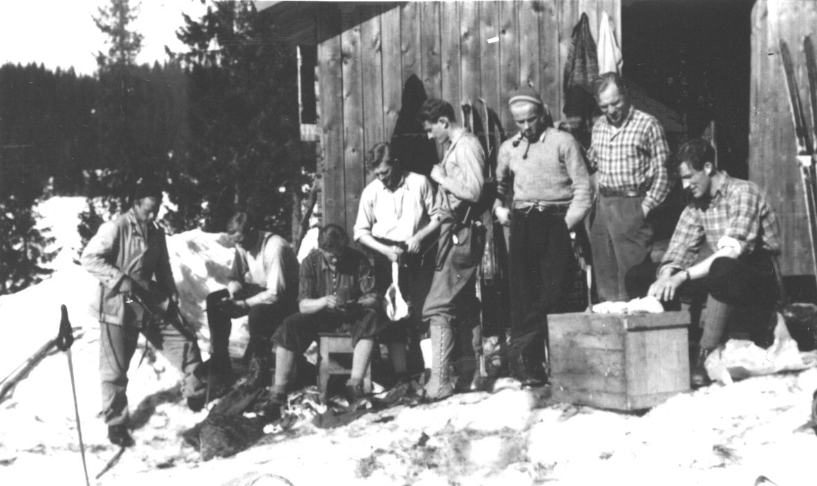 Våpenpuss ved Auretjernskoia