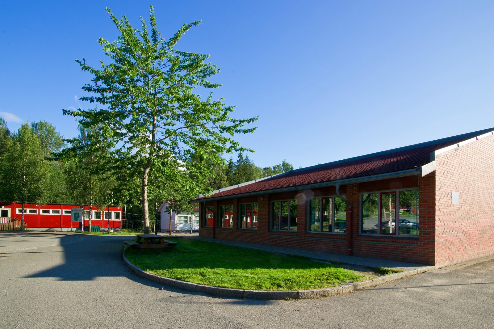 Vardåsen skole