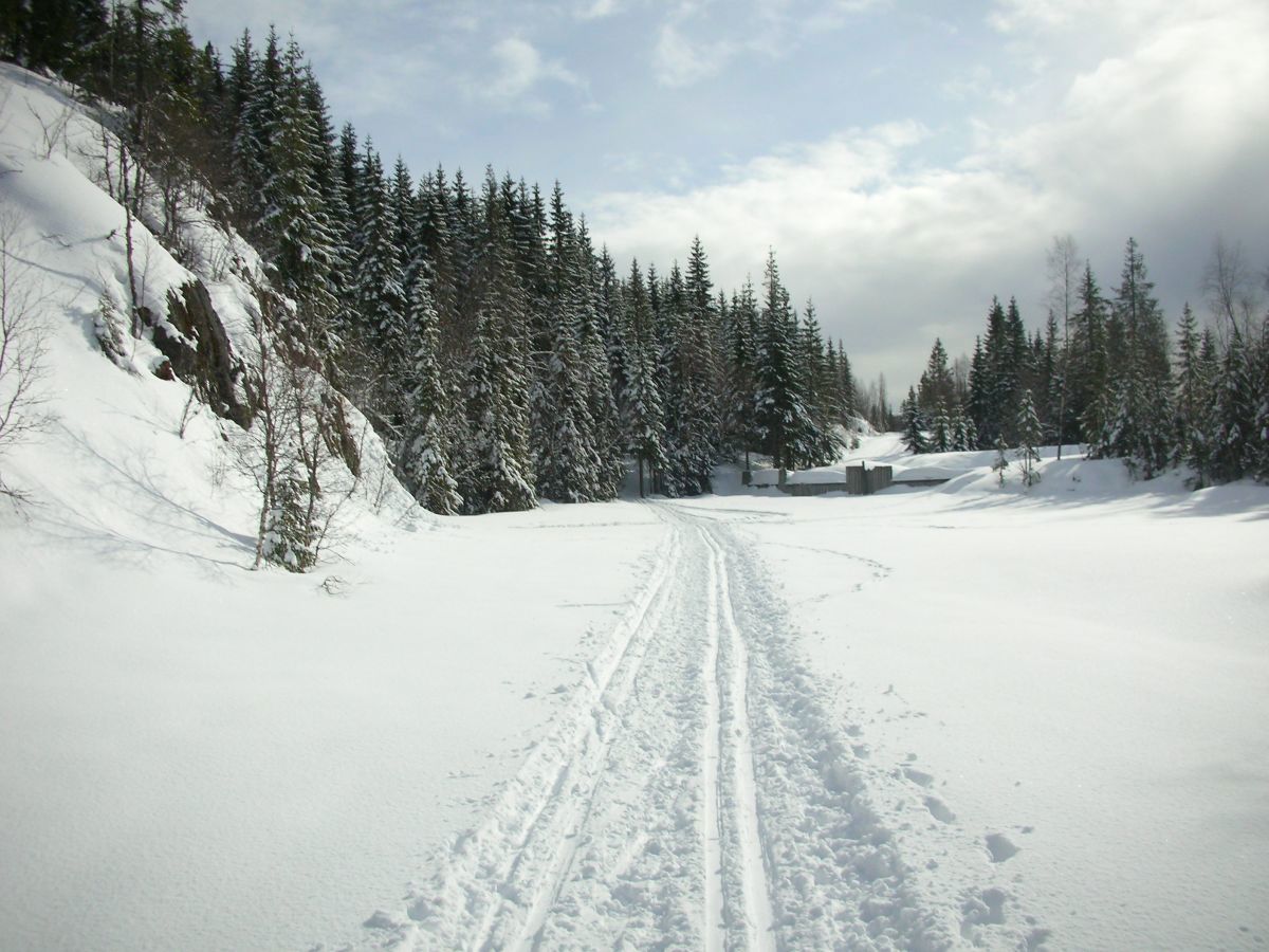 Ved demningen i Nordre Heggelivann