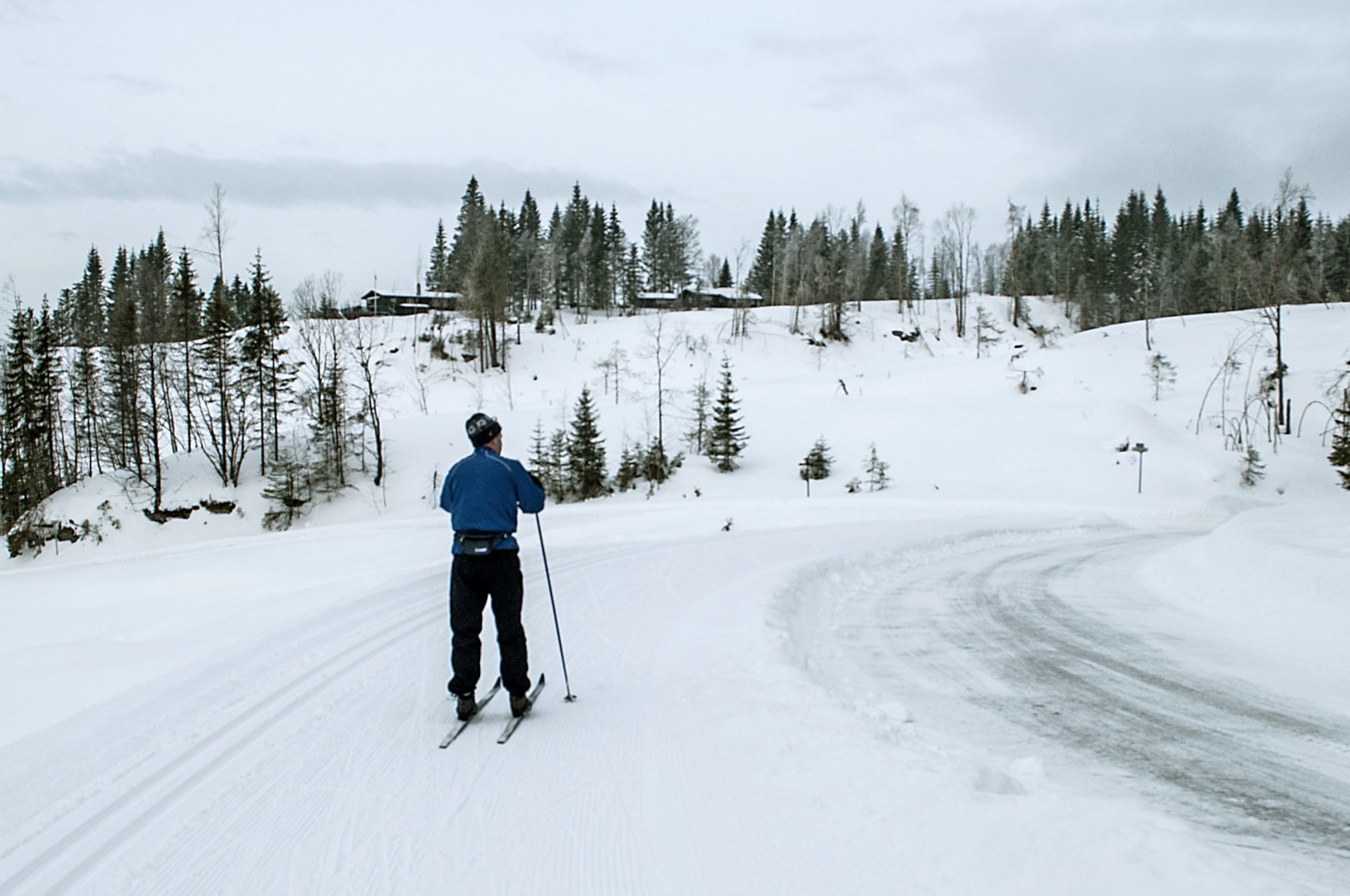 Vei- og løypekryss ved Holtjennet