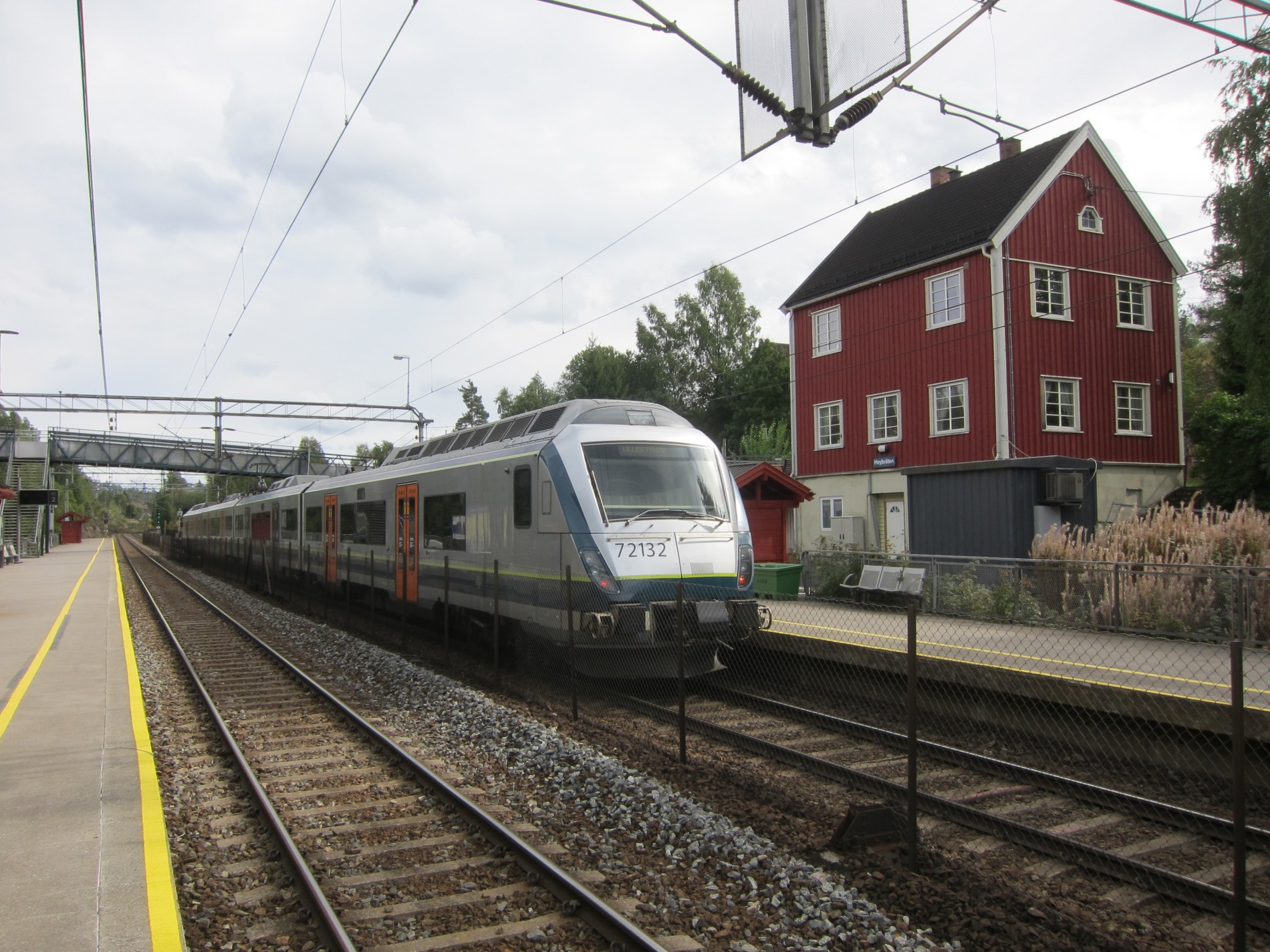 Videre fra Høybråten stasjon