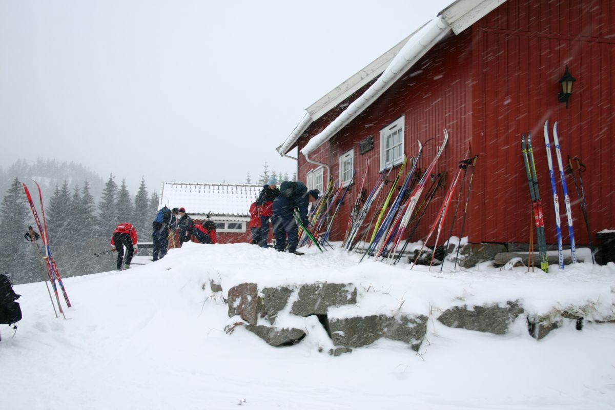 Vind og snø på Heggelia